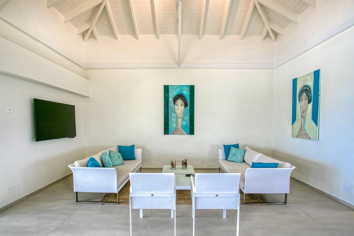 Luxury Villa Rental St Martin - Living room and apero area